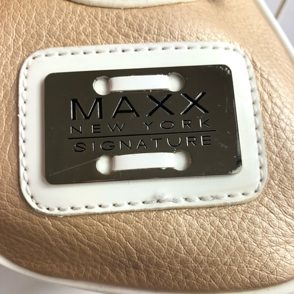 Maxx NewYork Signature Metallic Gold Shoulder Bag - Picture 10 of 12